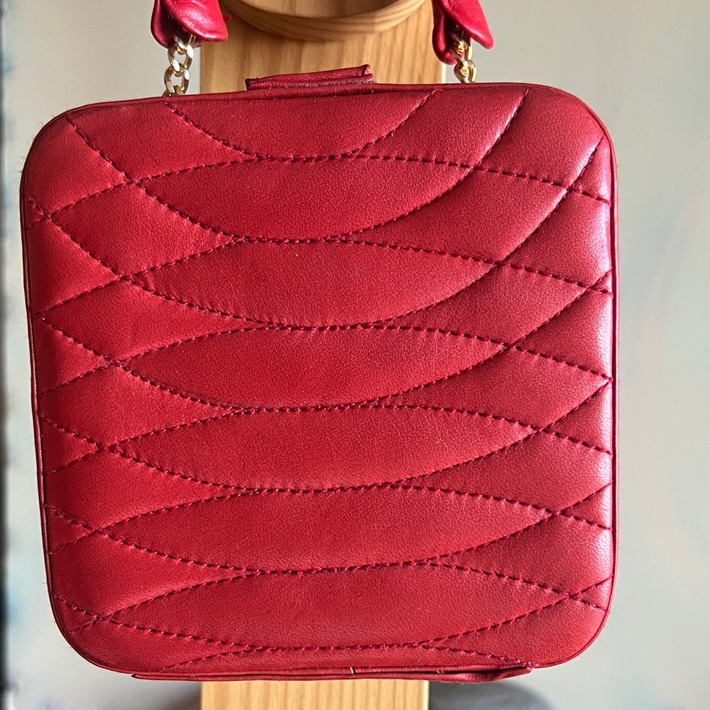 Chic Red Quilted Mini Bag - Picture 3 of 9
